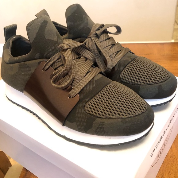Steve Madden Shoes - Steve Madden Sneakers